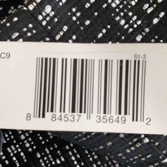 Ellen Tracy Short Sleeve Single Button Black Business Blazer - Picture 6 of 6